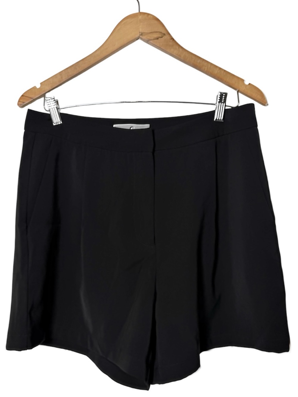 Commense Black Pleated High-Waist Women's Shorts - Picture 6 of 7